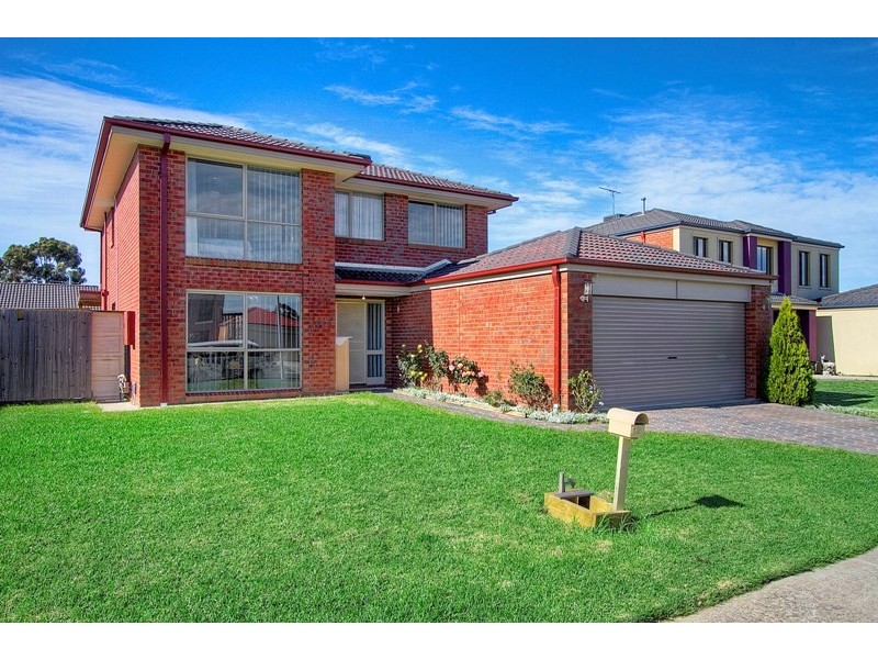 12 Blake Street, Berwick VIC 3806