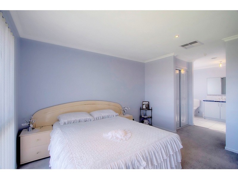 12 Blake Street, Berwick VIC 3806