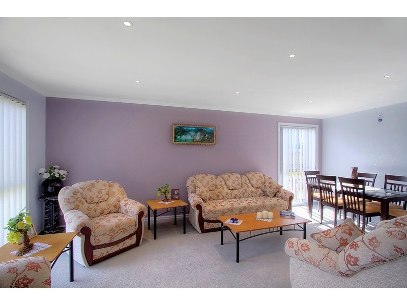 12 Blake Street, Berwick VIC 3806