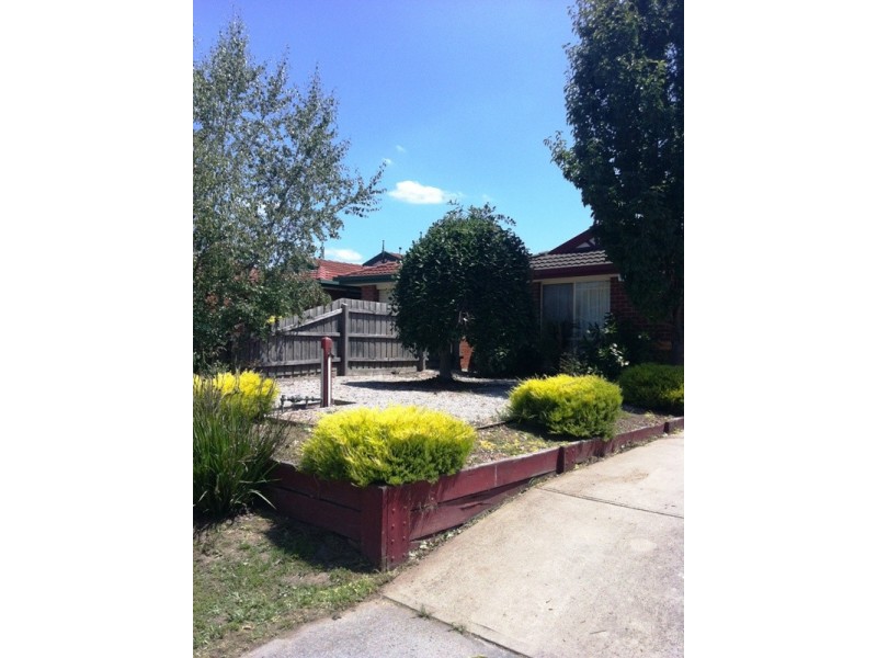 13 Riddleston Court, Narre Warren South VIC 3805