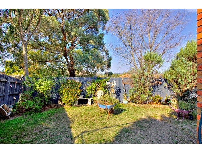 Unit 2/2 Redgum Place, Narre Warren VIC 3805