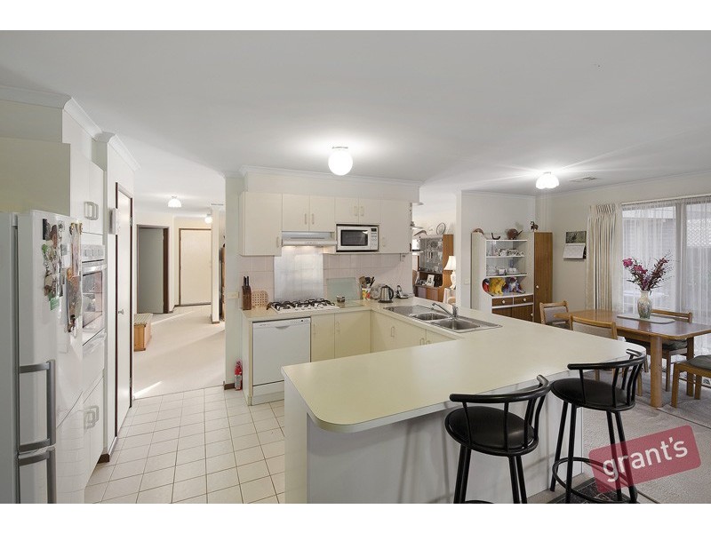 24 Wesley Drive, Narre Warren VIC 3805