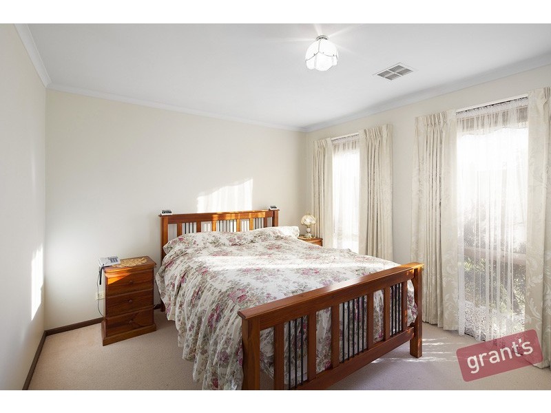 24 Wesley Drive, Narre Warren VIC 3805