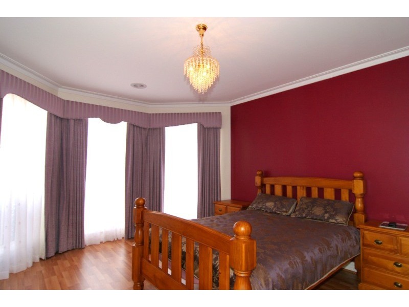 38 Coachwood Crescent, Narre Warren VIC 3805