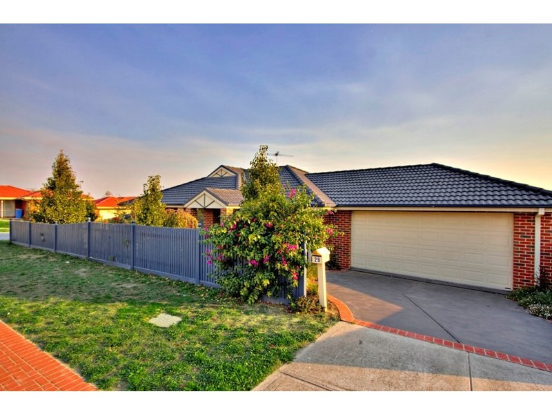 29 Palm Way, Narre Warren South VIC 3805