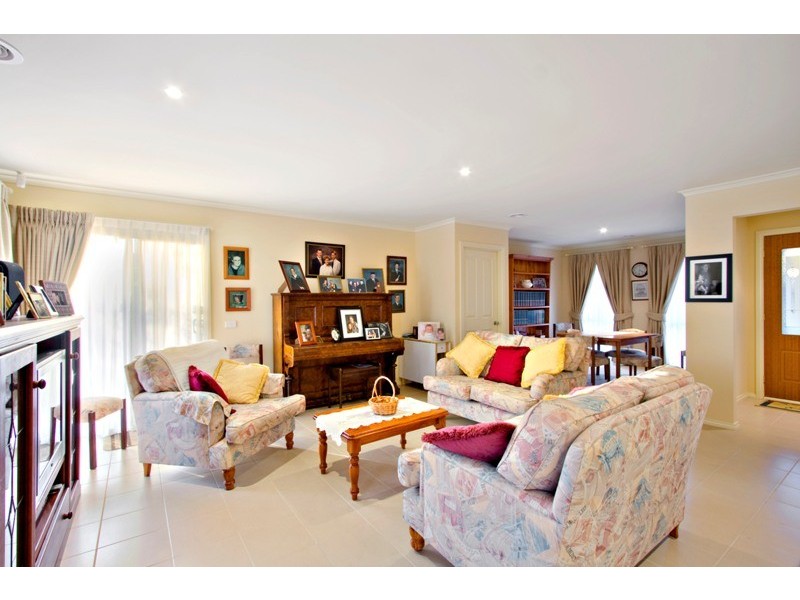 29 Palm Way, Narre Warren South VIC 3805