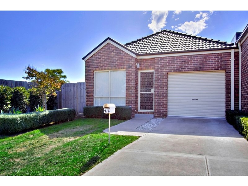 Unit 1/5 Kentucky Close, Narre Warren VIC 3805