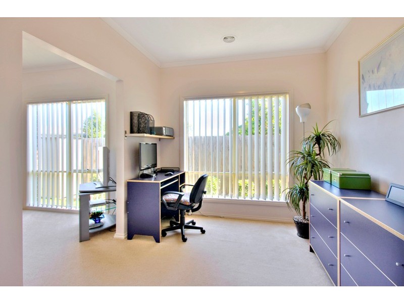 Unit 1/5 Kentucky Close, Narre Warren VIC 3805