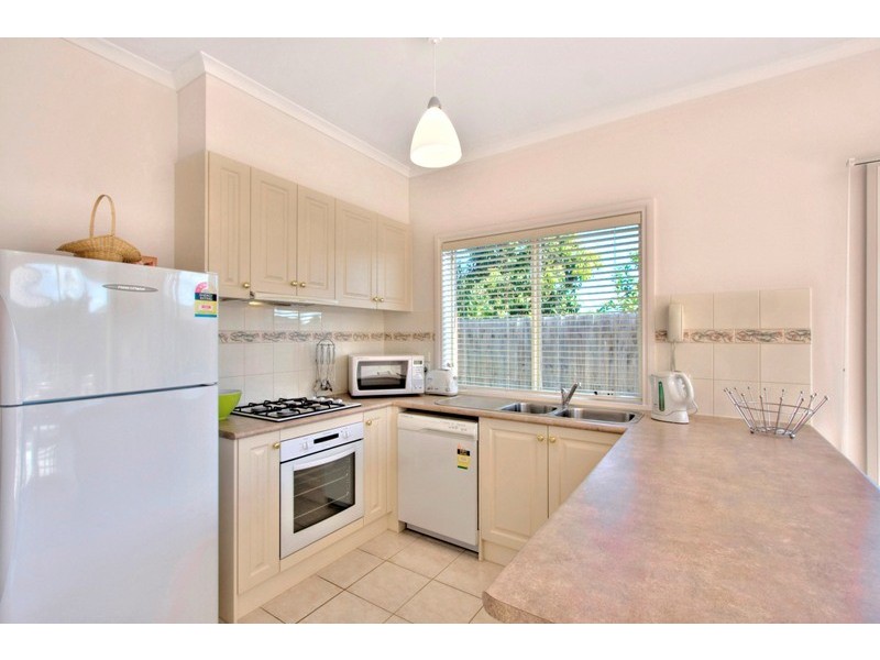 Unit 1/5 Kentucky Close, Narre Warren VIC 3805