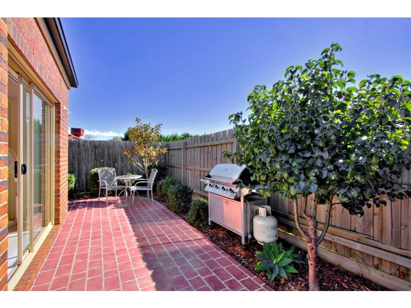 Unit 1/5 Kentucky Close, Narre Warren VIC 3805