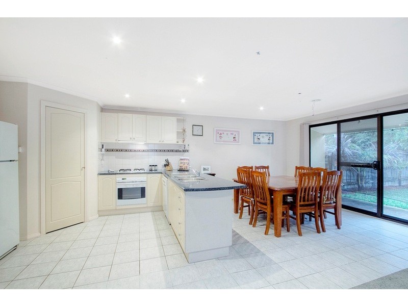 2/77 Fitzgerald Road, Hallam VIC 3803