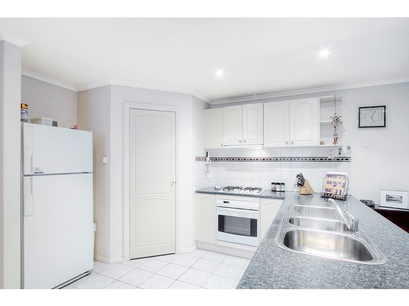 2/77 Fitzgerald Road, Hallam VIC 3803