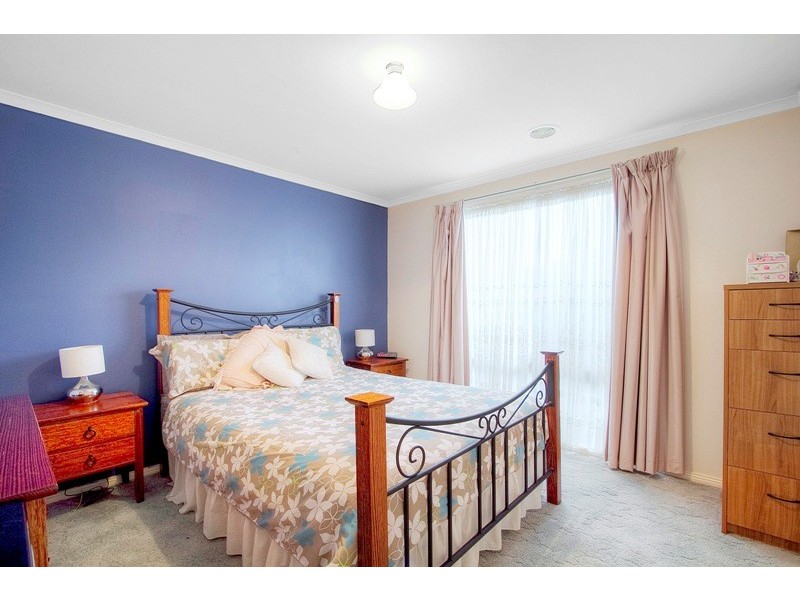 2/77 Fitzgerald Road, Hallam VIC 3803