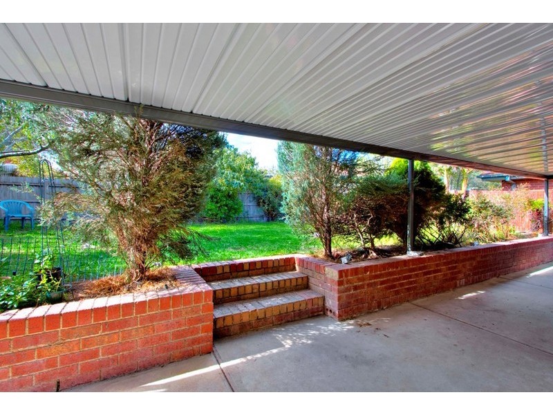 38 Lakeview Drive, Narre Warren South VIC 3805
