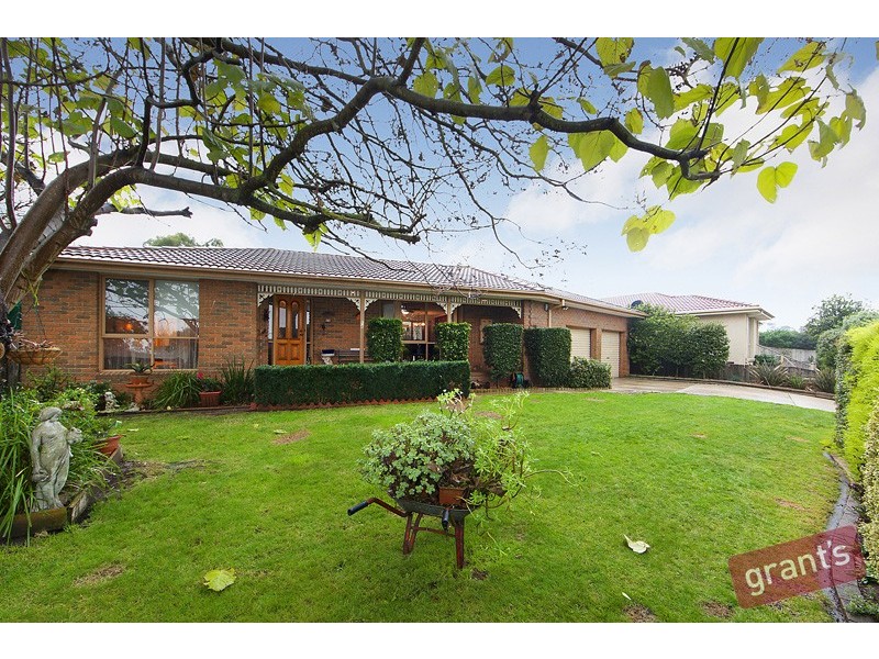 14 Tamarisk Road, Narre Warren VIC 3805