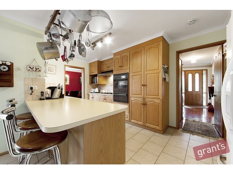 14 Tamarisk Road, Narre Warren VIC 3805