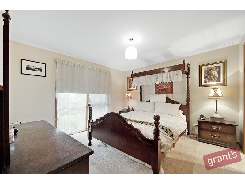 14 Tamarisk Road, Narre Warren VIC 3805