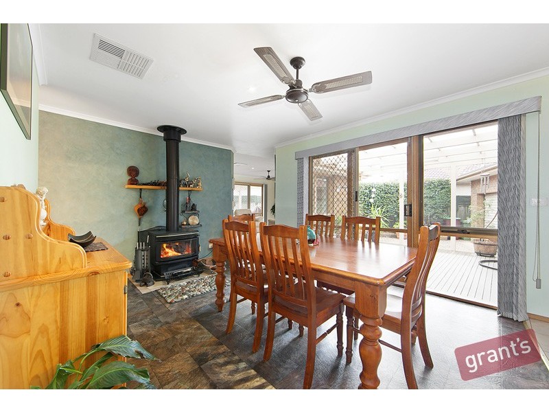 14 Tamarisk Road, Narre Warren VIC 3805