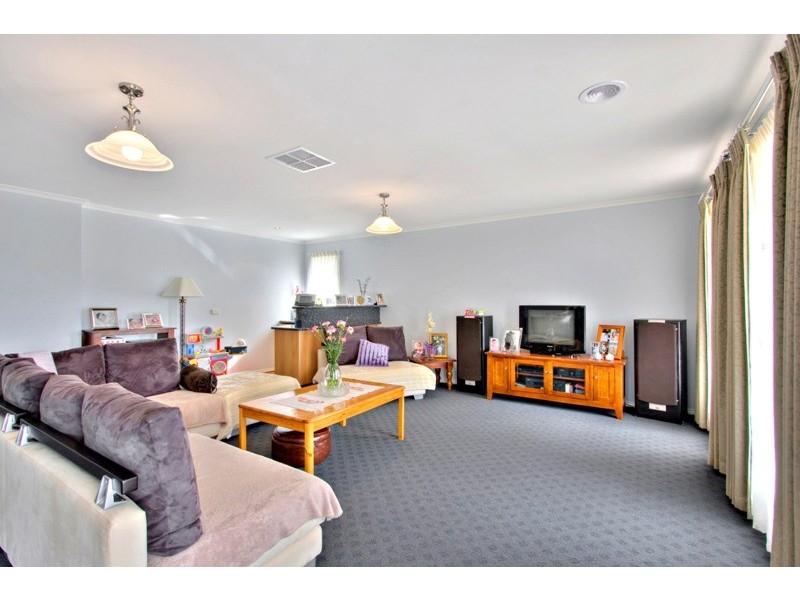 21 Coachwood Crescent, Narre Warren VIC 3805