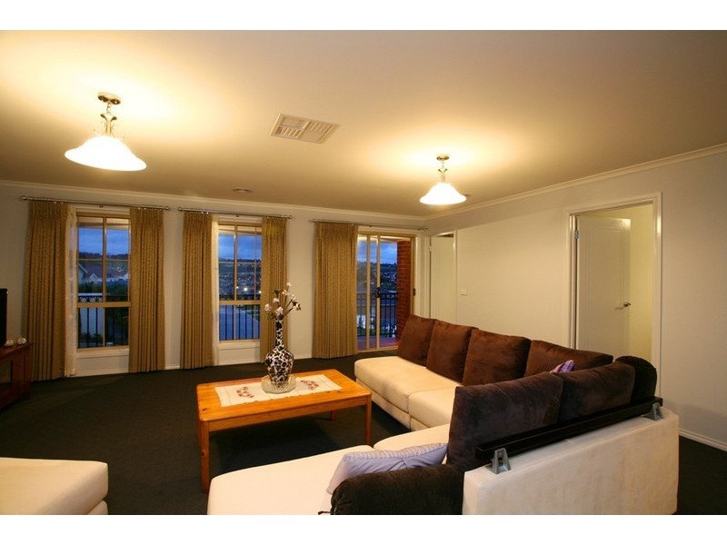 21 Coachwood Crescent, Narre Warren VIC 3805