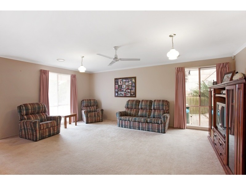 19 Cottswold Avenue, Narre Warren VIC 3805