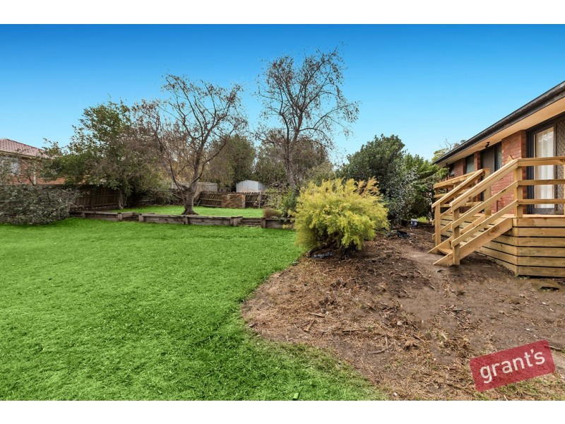 13 Redgum Place, Narre Warren VIC 3805