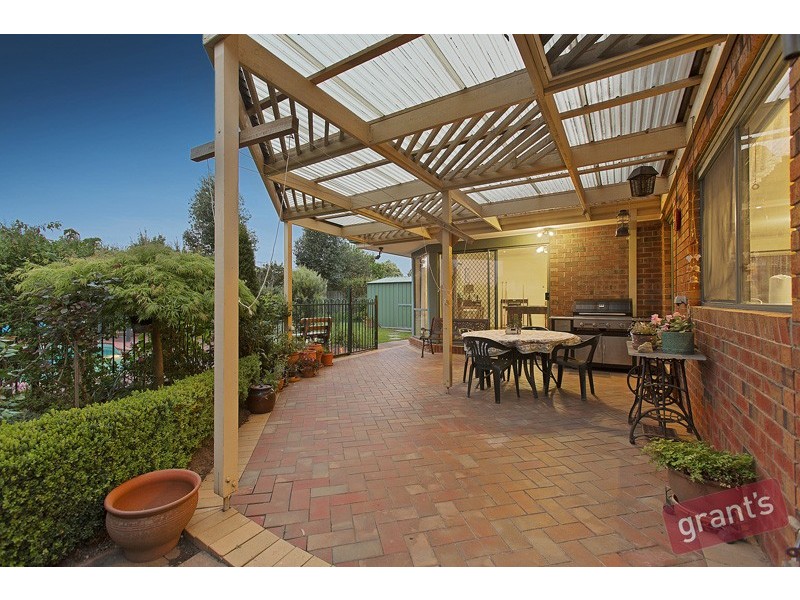16 Caulfield Court, Narre Warren VIC 3805