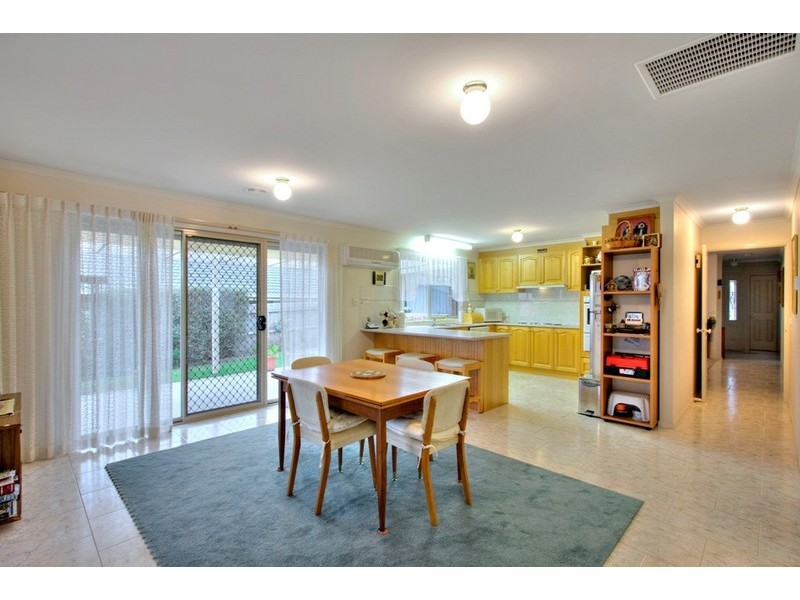 18 Knightsbridge Court, Narre Warren VIC 3805