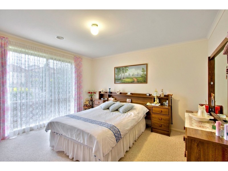 18 Knightsbridge Court, Narre Warren VIC 3805