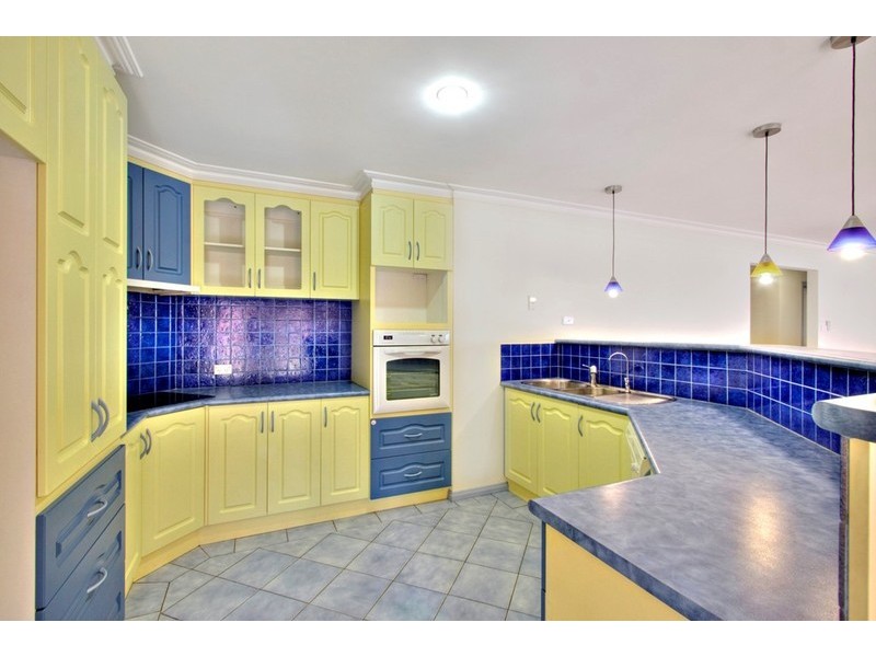 7 The Oaks, Narre Warren VIC 3805