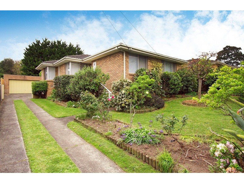 11 Cloverset Avenue, Narre Warren VIC 3805