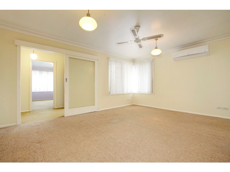 11 Cloverset Avenue, Narre Warren VIC 3805