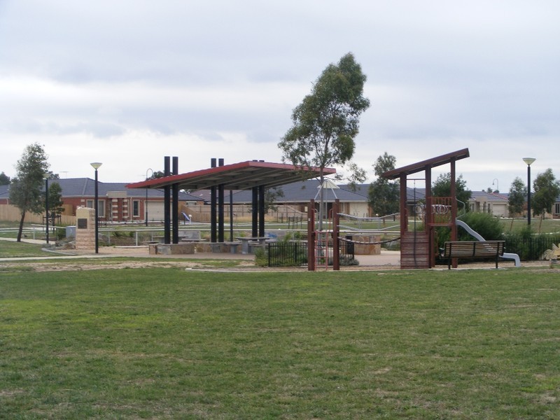 48 (Lot 388) Sandalwood Drive, Pakenham VIC 3810