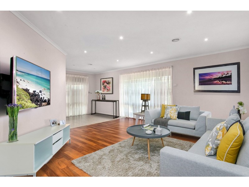 38 Kingston Avenue, Narre Warren South VIC 3805