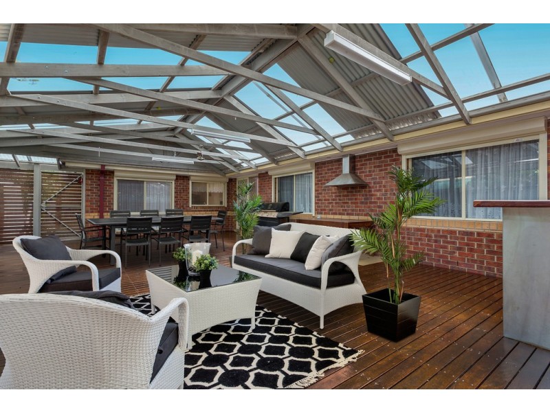 38 Kingston Avenue, Narre Warren South VIC 3805