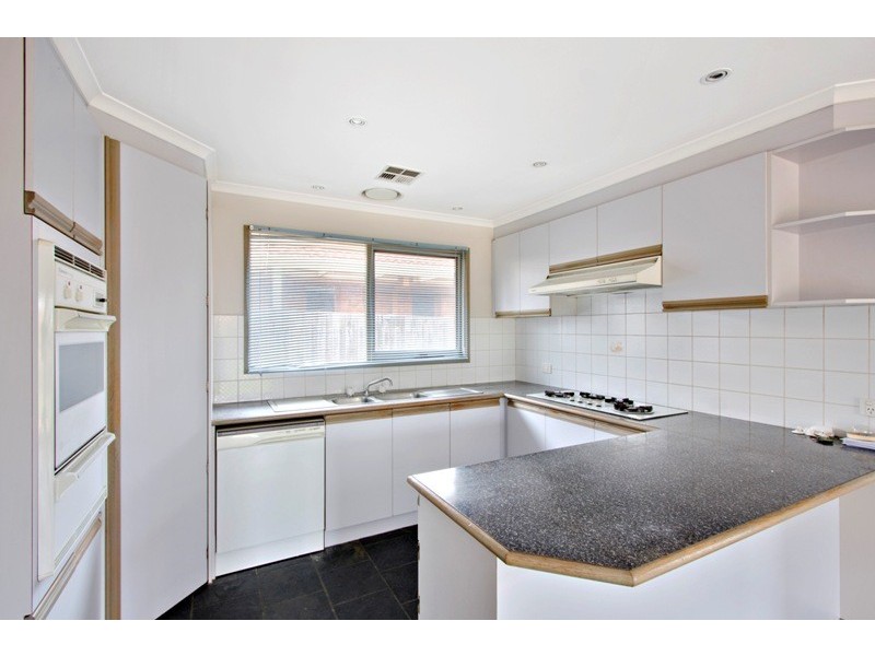 23 Hinrichsen Drive, Hallam VIC 3803