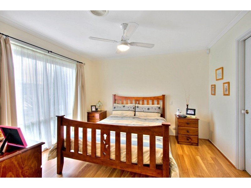 37 Amberly Park Drive, Narre Warren South VIC 3805