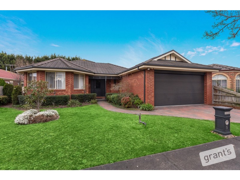 5 Silver Birch Court, Narre Warren South VIC 3805
