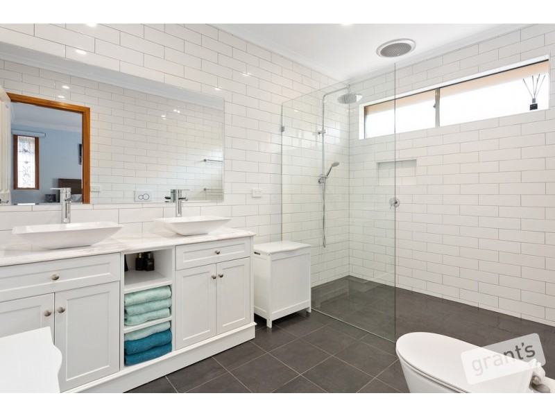 5 Silver Birch Court, Narre Warren South VIC 3805