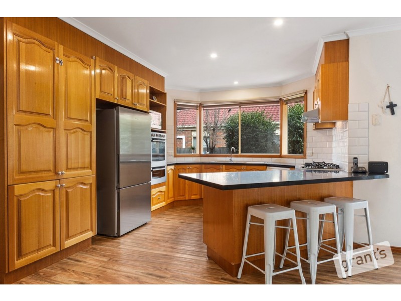 5 Silver Birch Court, Narre Warren South VIC 3805