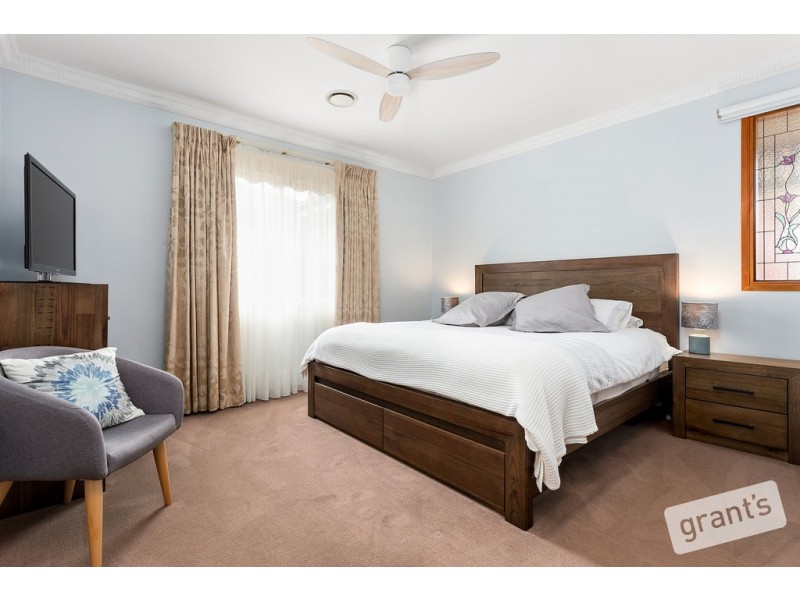 5 Silver Birch Court, Narre Warren South VIC 3805