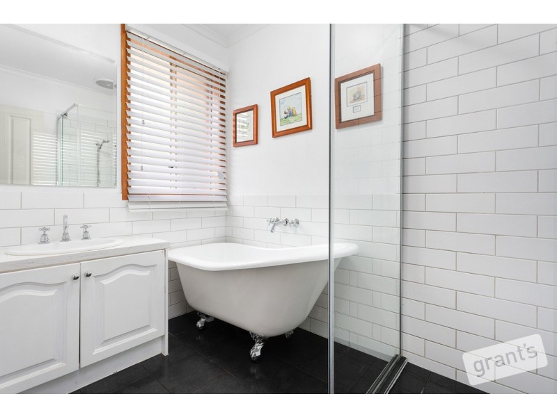 5 Silver Birch Court, Narre Warren South VIC 3805