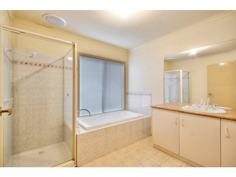 12 Avendon Court, Narre Warren South VIC 3805