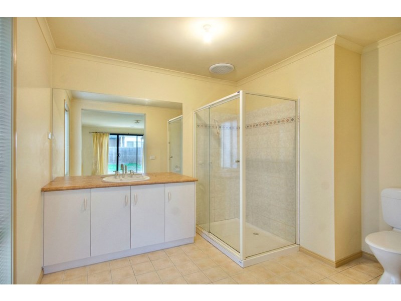 12 Avendon Court, Narre Warren South VIC 3805