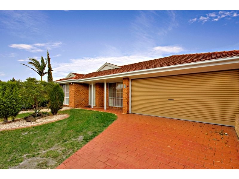 9 Gull Way, Narre Warren South VIC 3805