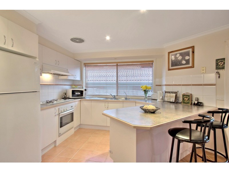 9 Gull Way, Narre Warren South VIC 3805