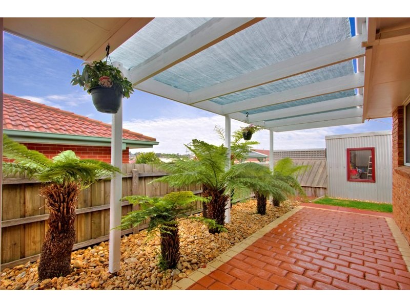 9 Gull Way, Narre Warren South VIC 3805