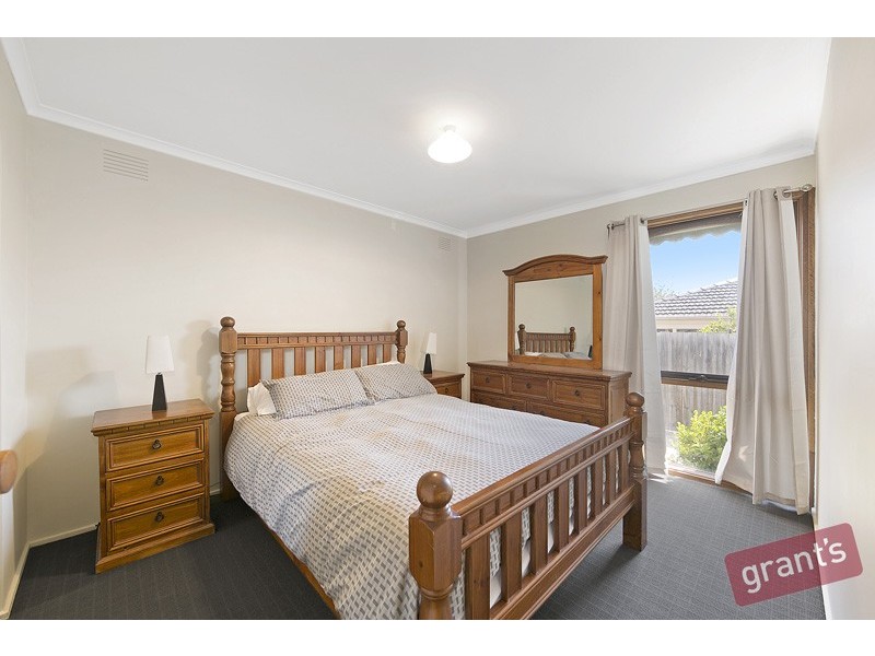 16 Darling Way, Narre Warren VIC 3805