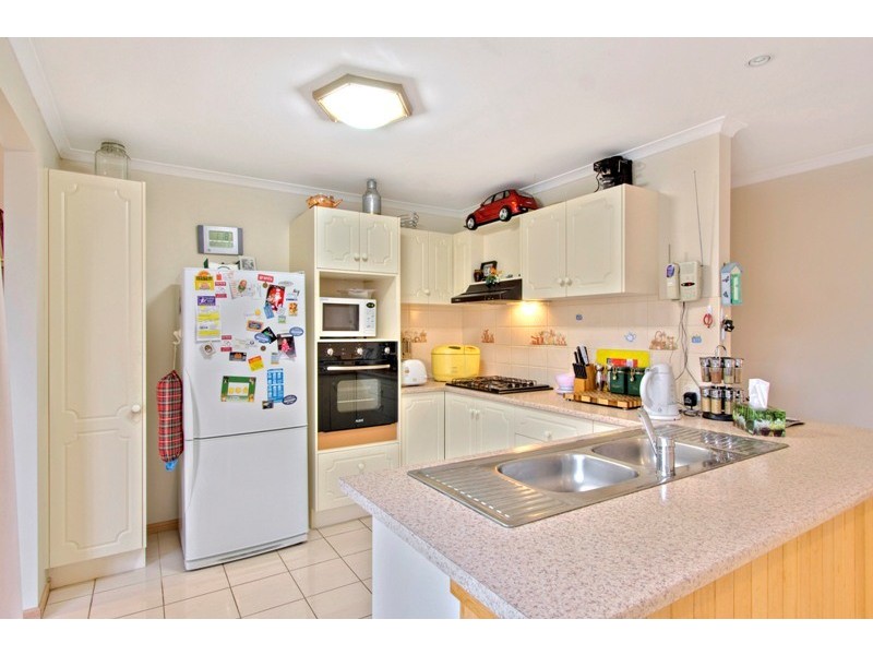 16 Strathaird Drive, Narre Warren South VIC 3805