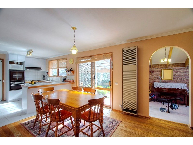 1 Woodlands Crescent, Narre Warren VIC 3805